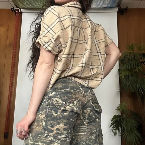 Levi’s plaid linen blend blend top - Picture 2 of 5